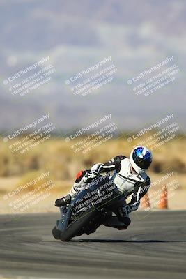 media/Jan-13-2024-SoCal Trackdays (Sat) [[9c032fe5aa]]/Turn 16 Set 2 (1120am)/